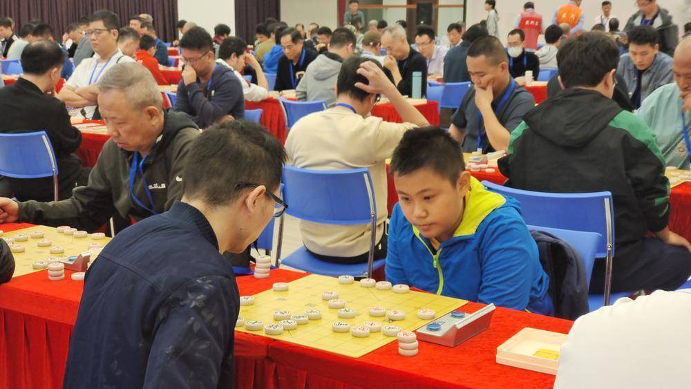 大利甲组联赛_百人棋盘对弈再现大利甲组联赛，2023年广州市象棋甲组联赛圆满收枰