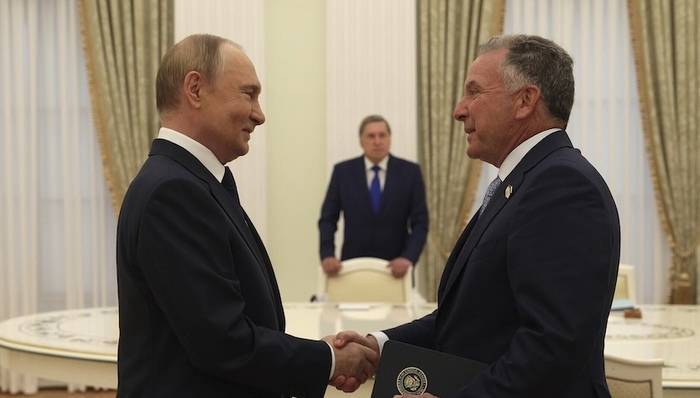 怎么申请皇冠信用网
_普京与美特使聊了3小时之后怎么申请皇冠信用网
，特朗普决定用50%的关税惩罚印度