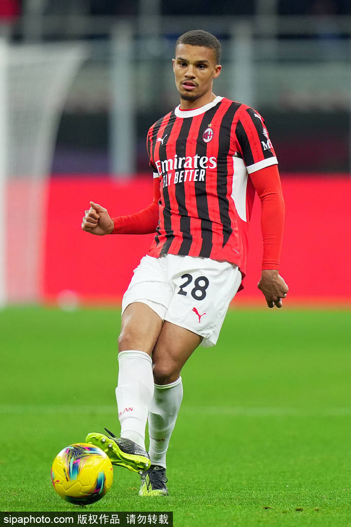 皇冠信用網开户
_霍伊伦的未来：AC米兰与多特蒙德的争夺战将如何展开皇冠信用網开户
？