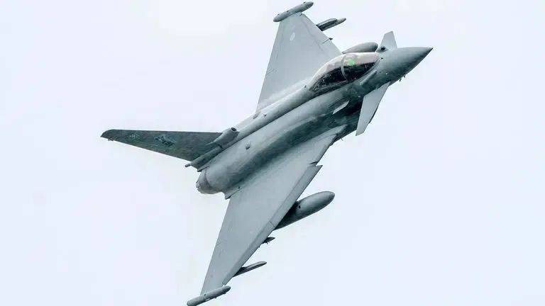 五大联赛什么时候回归 _“威尔士亲王”号一路丢盔弃甲“还魂”日本五大联赛什么时候回归 ,英军F-35又露馅!