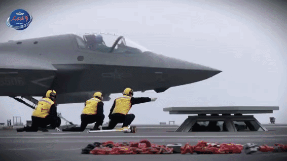 皇冠信用网正网_比歼-36刺激大皇冠信用网正网,美媒突击报道!美鹰派:我的天呀,中国踢出好球