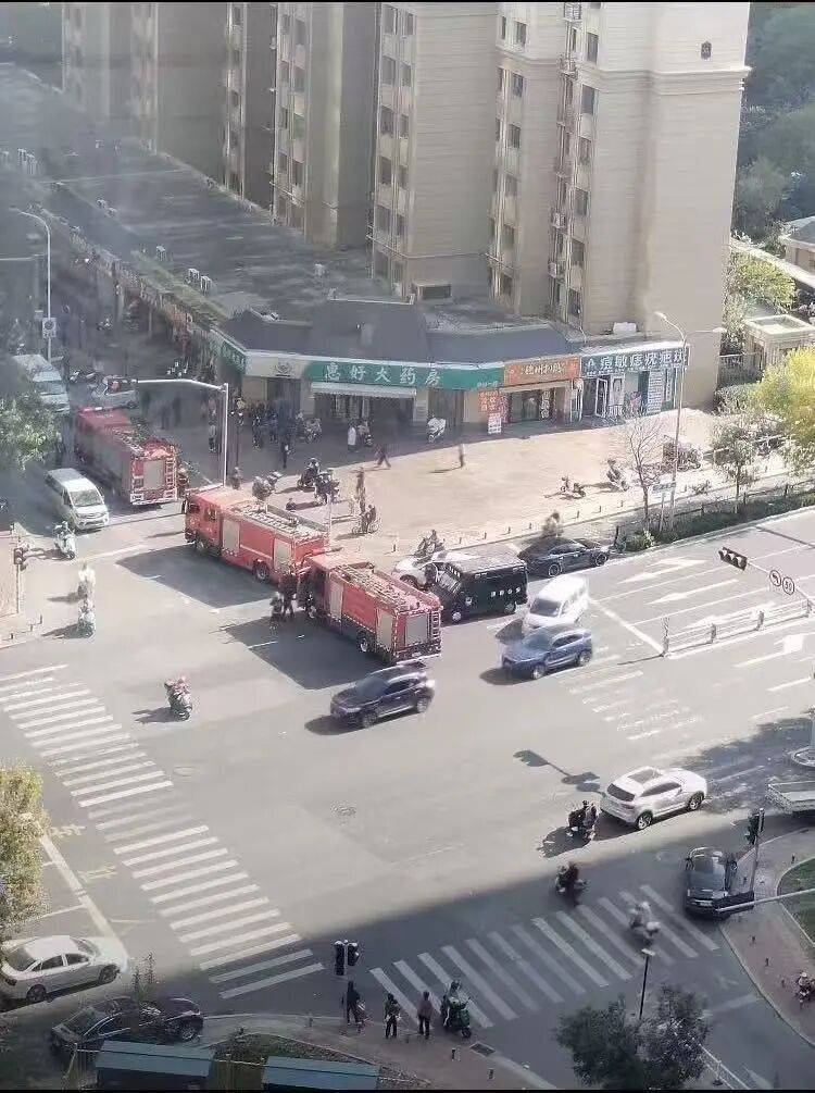 皇冠信用网开户
_山东济南一临街餐饮店发生爆炸皇冠信用网开户
，疑有人员受伤！应急、公安、消防等多个部门现场处置